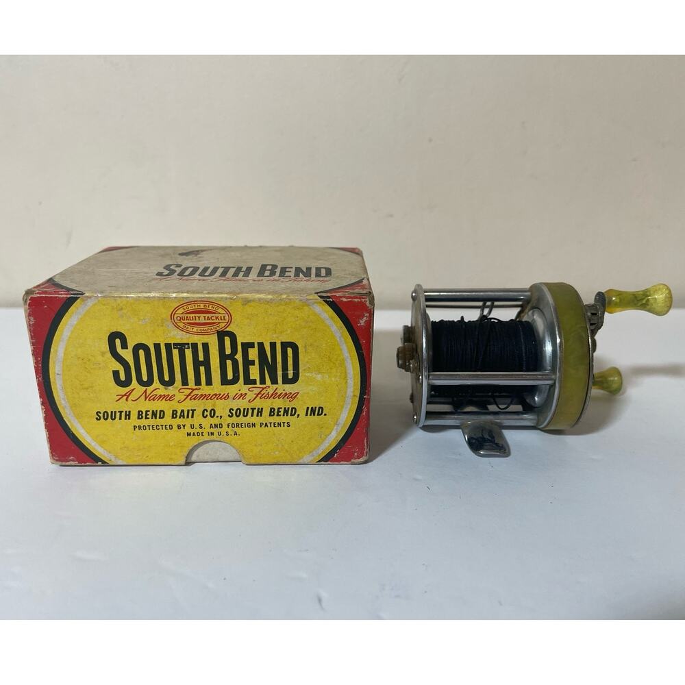 South Bend 1000 Lever Winding Anti-back-lash Casting Fishing Reel w/ Box Vintage